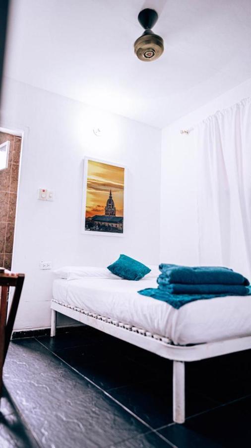 Neos Hotel Cartagena מראה חיצוני תמונה